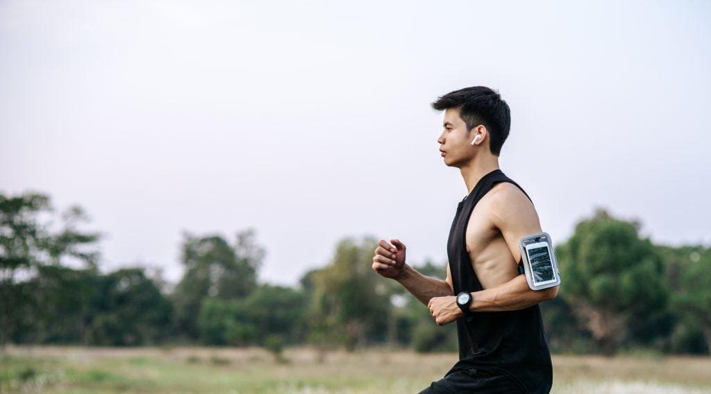 asian man running